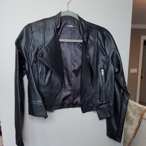 Cropped Faux leather cropped jacket